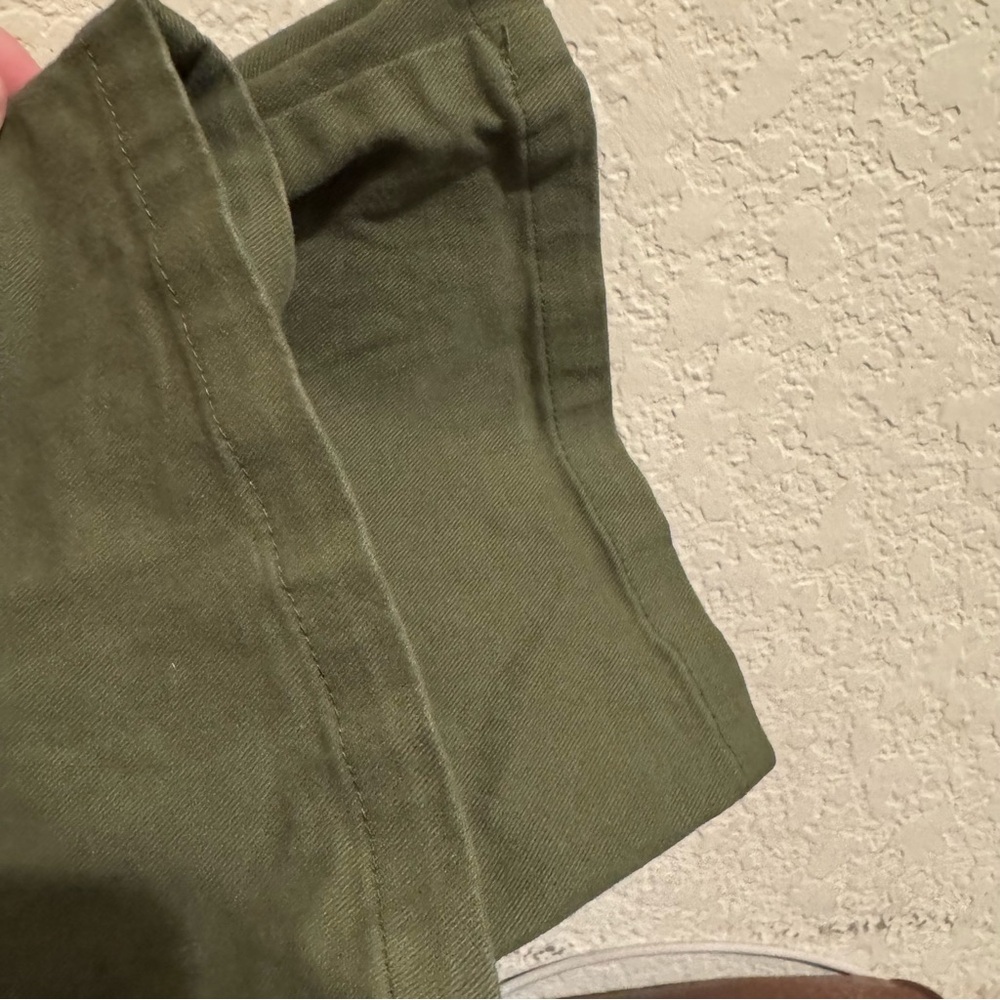 EUC Lepunuo Cargo Pants - Picture 10 of 11